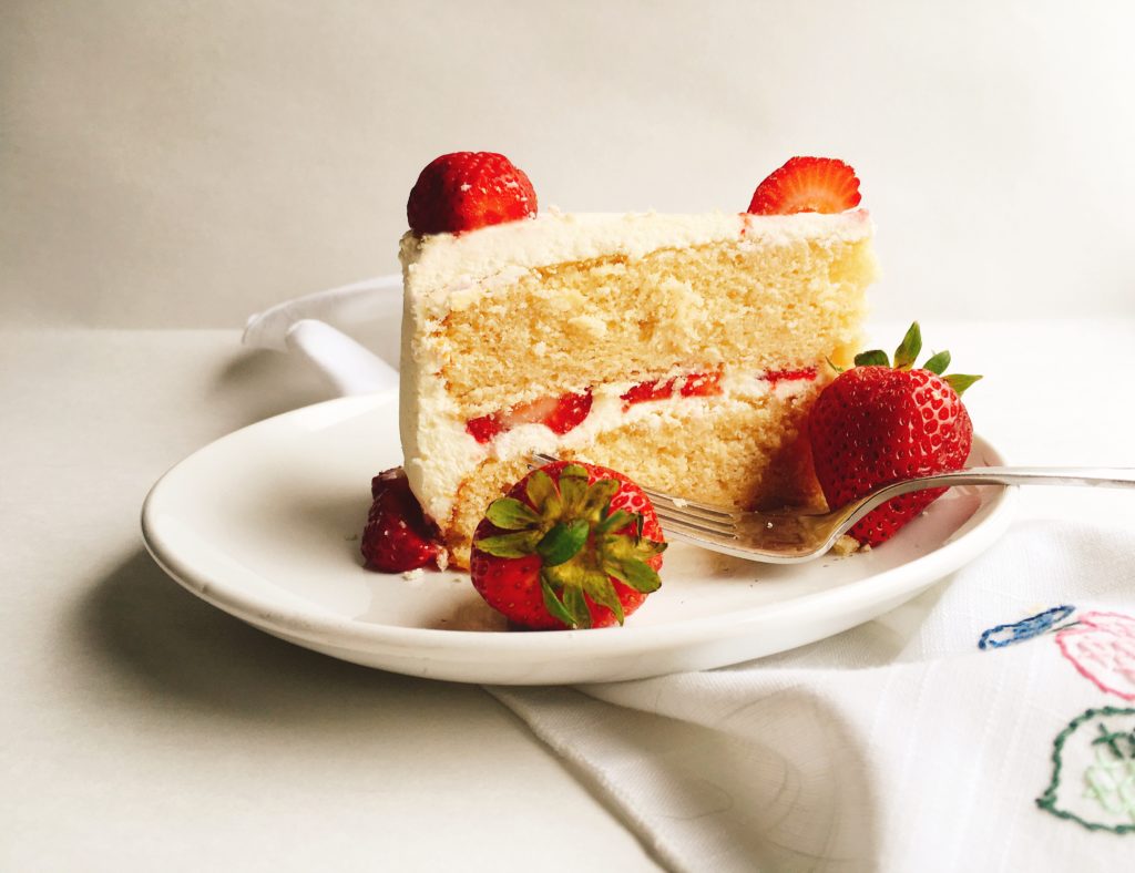 Vanilla-Strawberry Cake