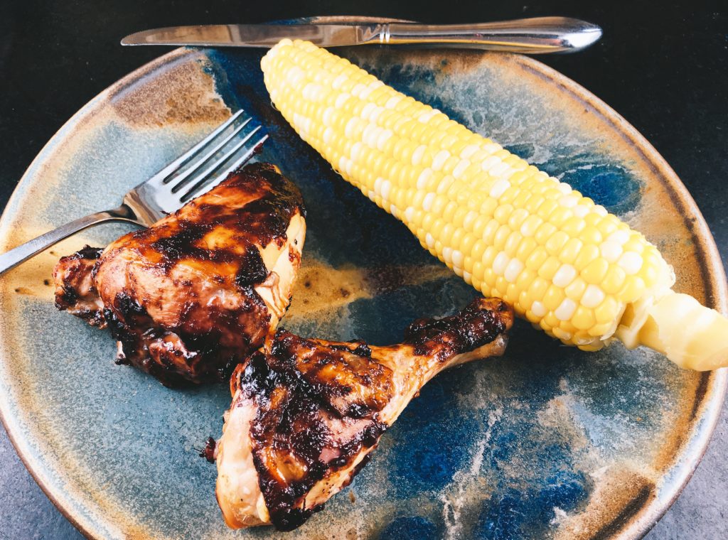 Spicy Blackberry barbecue sauce with chicken 