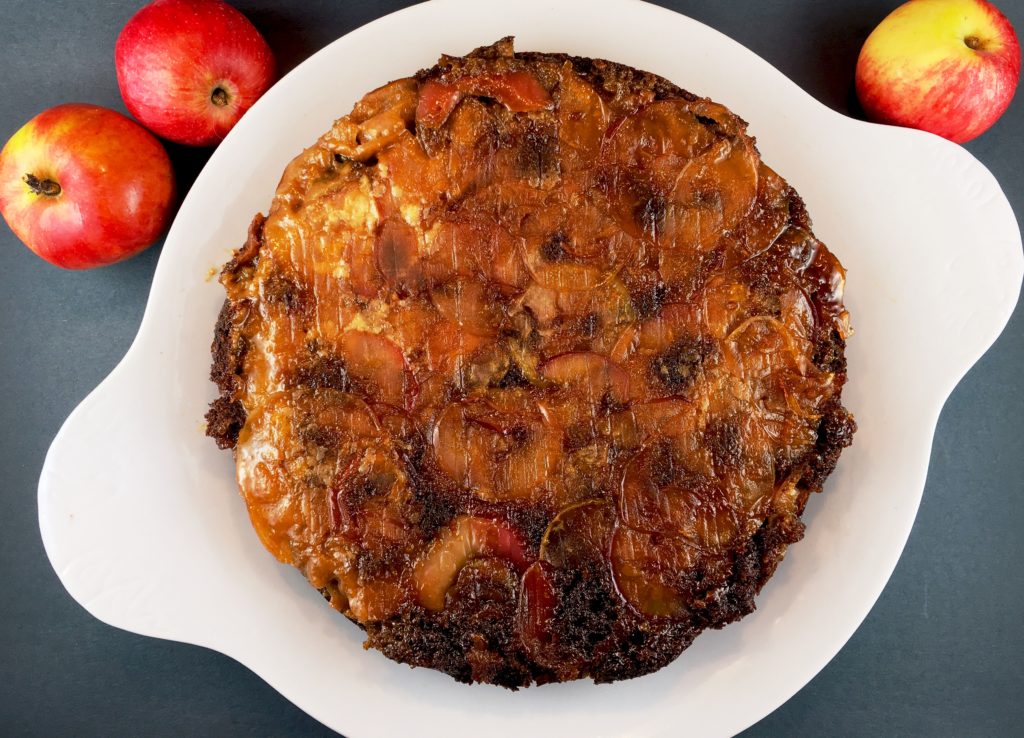 Gingerbread Cake with Apples