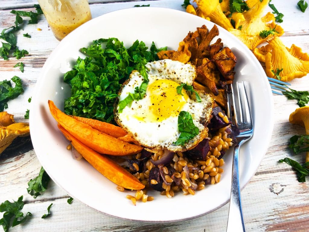 Farro Chantarelle Kale Bowl