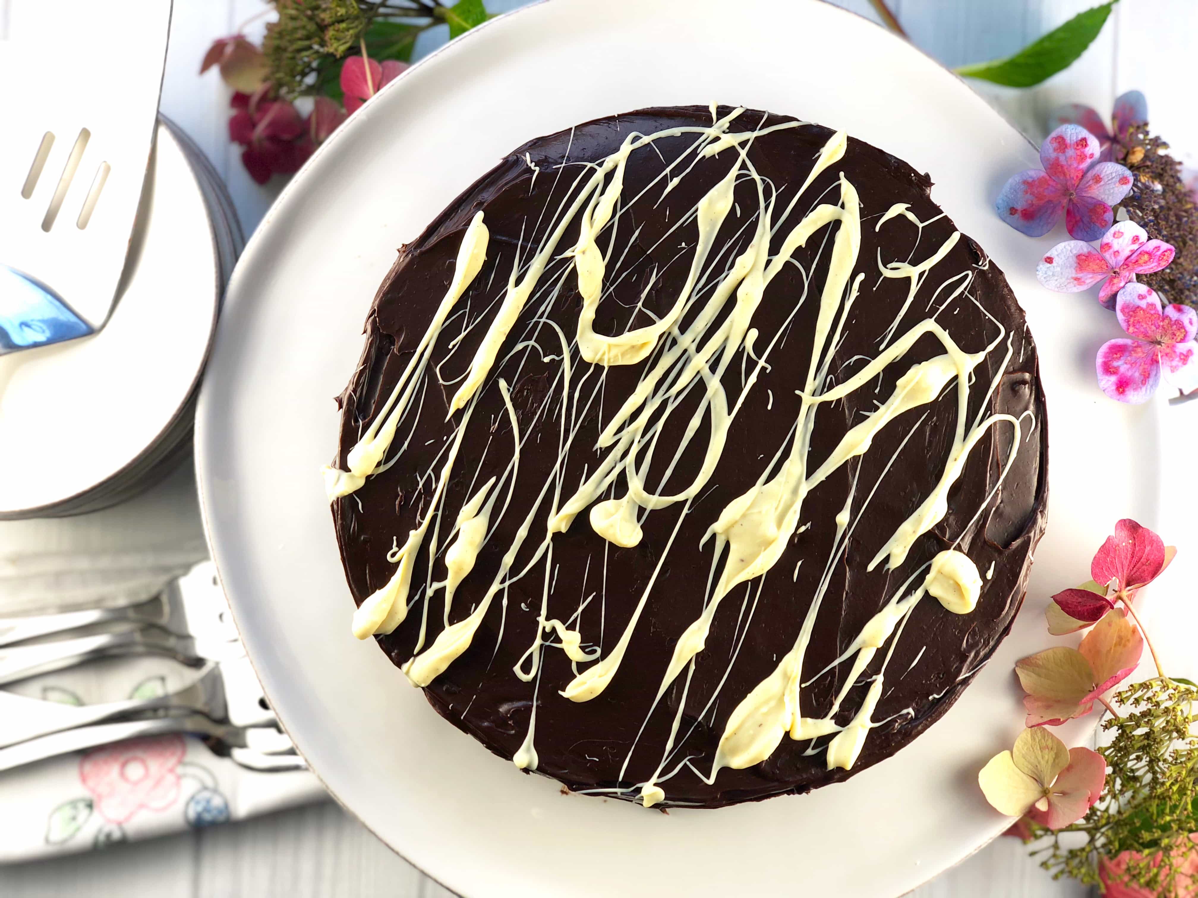 Chocolate Biscuit Cake - Easy and Delish