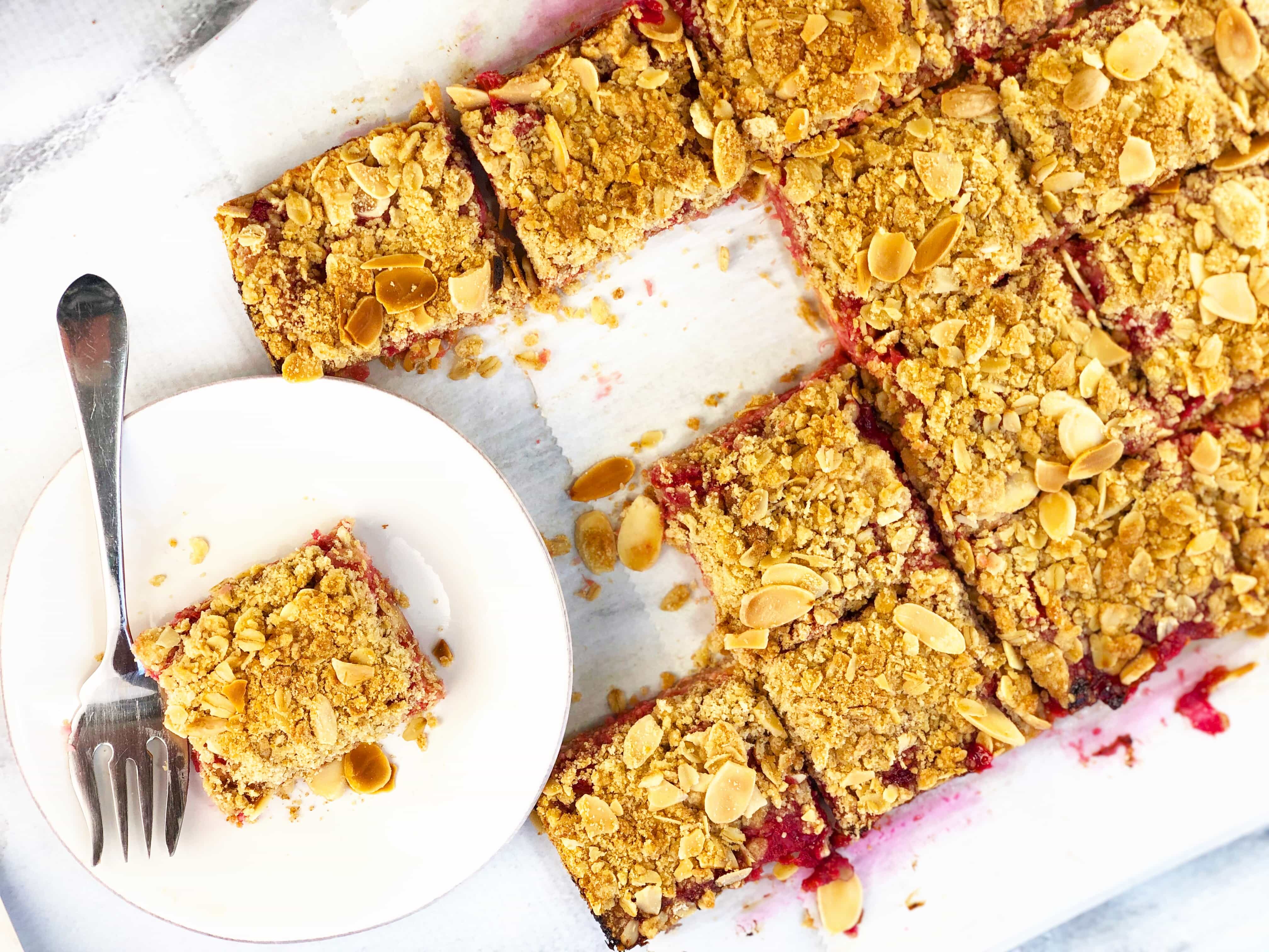 Rhubarb Cheesecake Crumble Bars