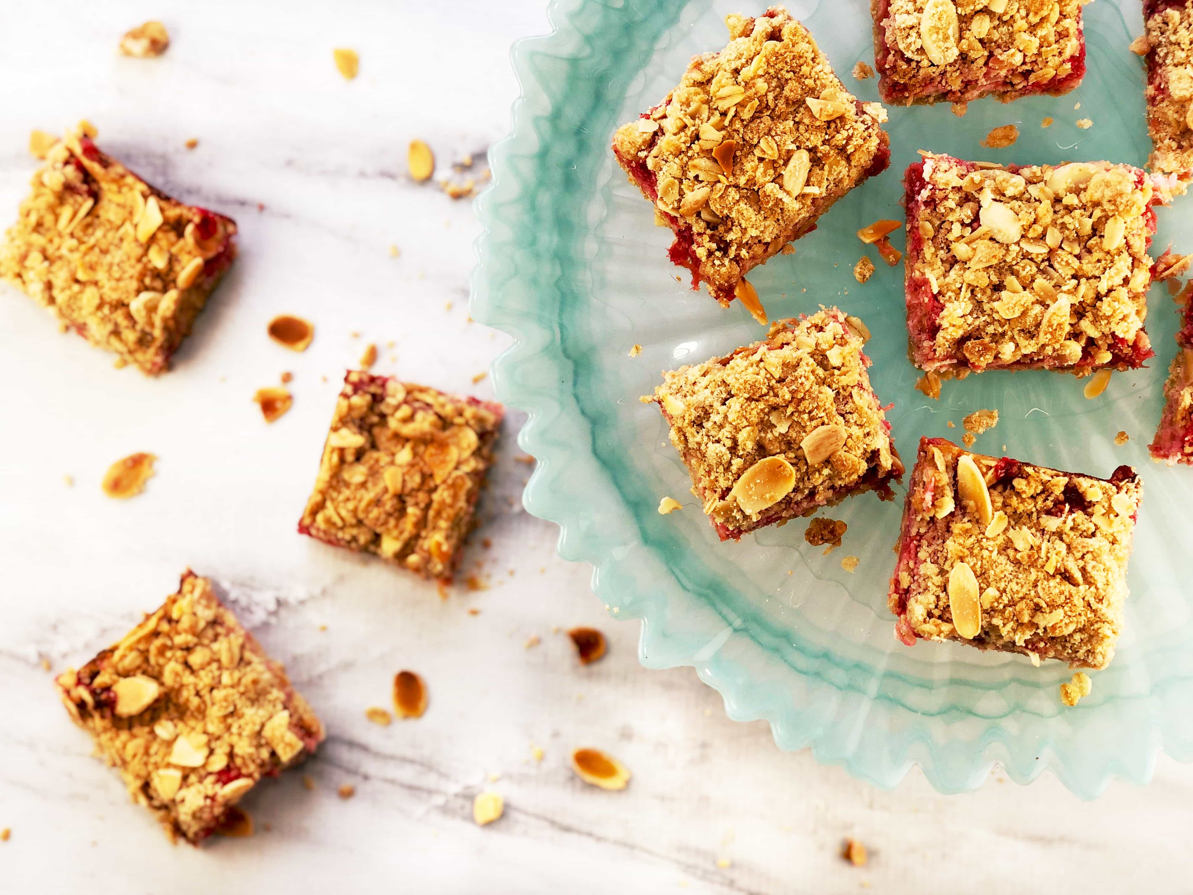 Rhubarb Cheesecake Crumble Bars