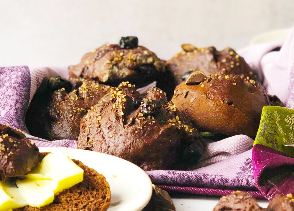 Chocolate Rolls with dried sour Cherries