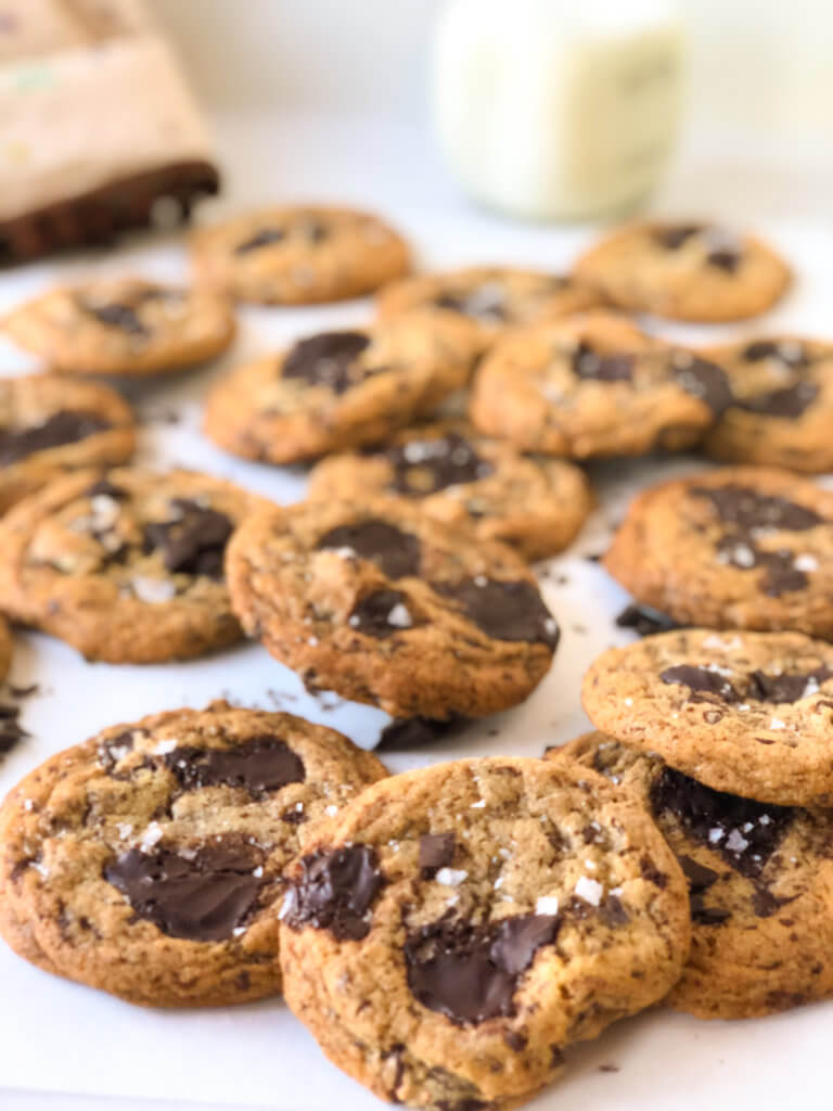 recipe for Tahini cookies with chocolate chips