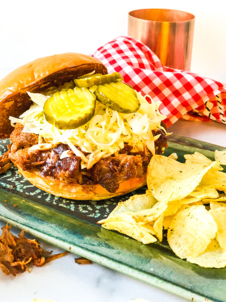 Easy homemade Bbq Pulled Pork Sandwiches