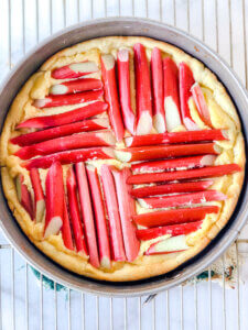 Decorate with small or thin pieces of rhubarb as desired