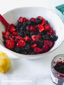 How to make a mixed berry trifle
