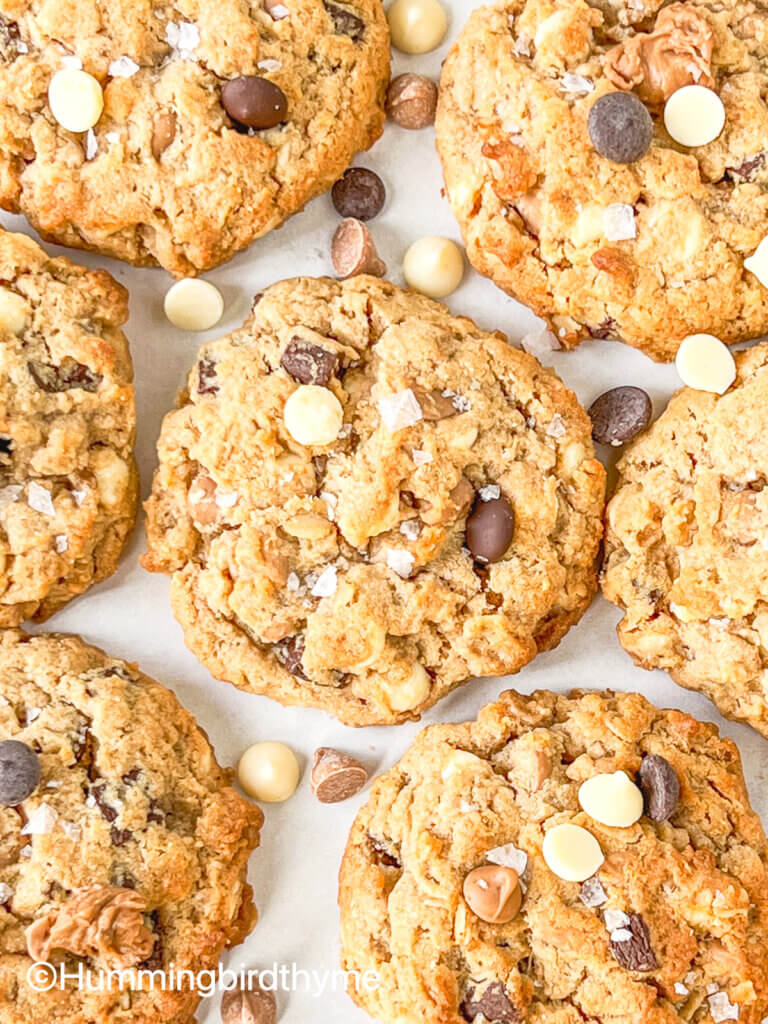 So you can pour milk into the empty part of the cookie tray for a